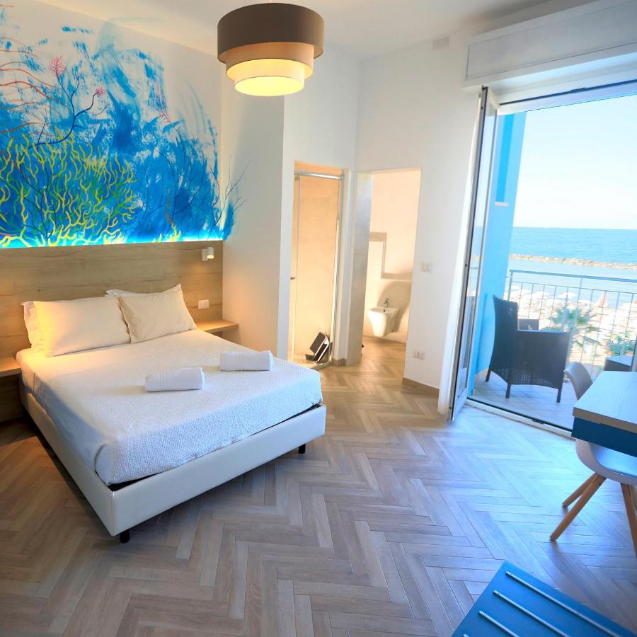 Art Hotel La Perla بيلاريا-إيجيا مارينا المظهر الخارجي الصورة
