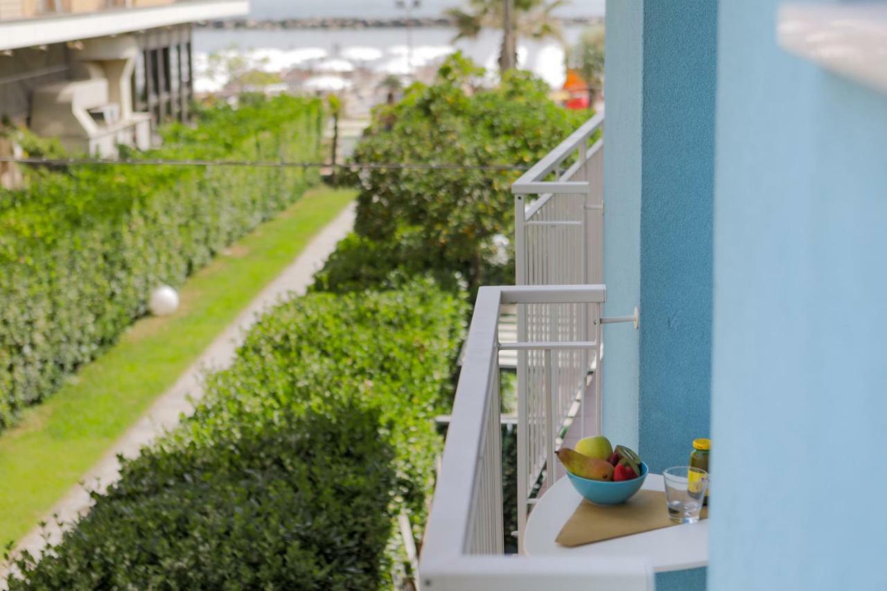 Art Hotel La Perla بيلاريا-إيجيا مارينا المظهر الخارجي الصورة